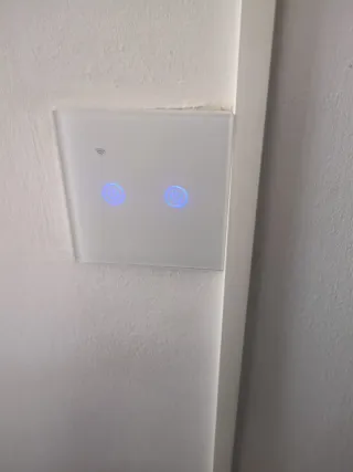 Pack Domótica 4Bombillas+2Enchufes+Interruptor+PIR