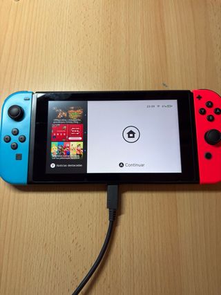 Nintendo Switch portatile + caricatore