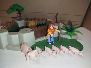 Playmobil Recinto con Cerdos y Pastor