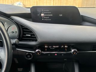 Mazda 3 Zenith 2022 – Gasolina 122CV