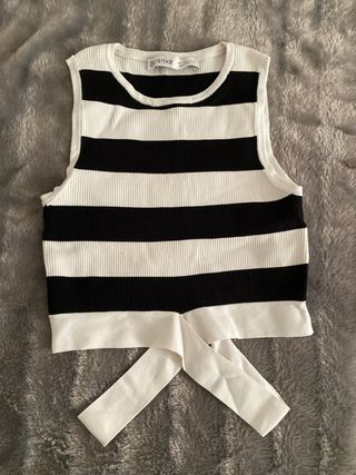 Top Bershka rayas atado cintura talla única