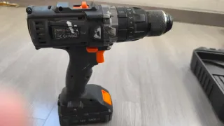 Taladro Percutor 18V 45Nm + 2 Baterías