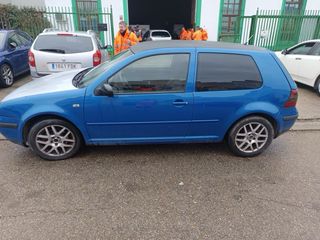 Volkswagen Golf 2004