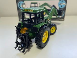 Tractor JOHN DEERE 3350 con pala Ertl 1/33