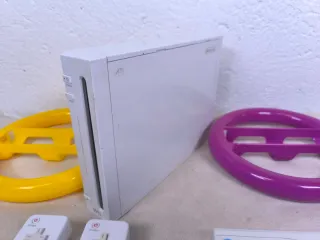Consola Wii con accesorios y juego