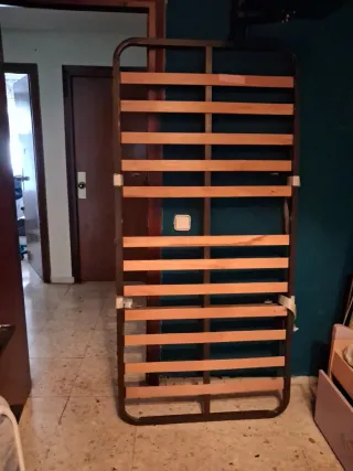 Somier metálico con láminas de madera