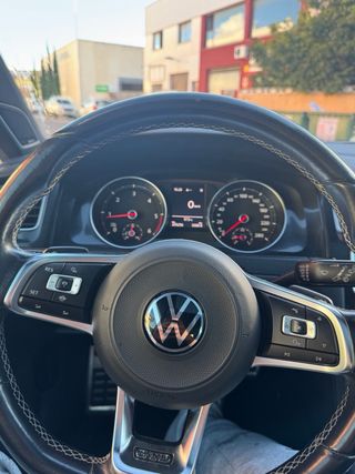 Volkswagen Golf 2014
