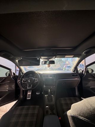 Volkswagen Golf 2014