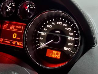 Peugeot RCZ 2.0 HDi 160cv