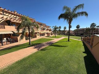 Piso en venta en El Faro de Calaburra - Chaparral en Mijas