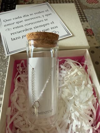 Conjunto de collar y pendientes corazón