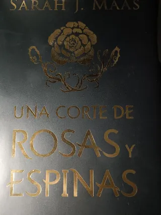 Una corte de rosas y espinas. Edición especial:...