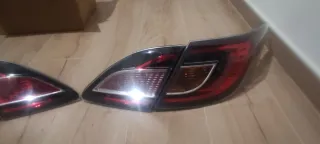 Pilotos Traseros Mazda 6