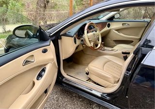 Mercedes-Benz AMG CLS-350 CGI 292CV AUT.