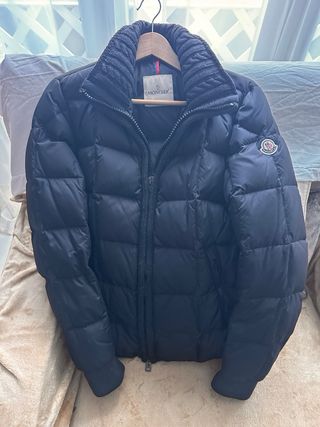 Anorak plumífero Moncler negro. Como nuevo talla 3