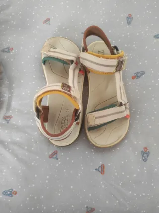 Sandalias Zara niño talla 34