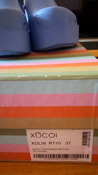 Zuecos Xocol celestes