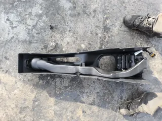 Tunnel centrale Alfa 147