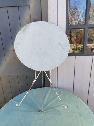 Mesa velador francesa , antigua