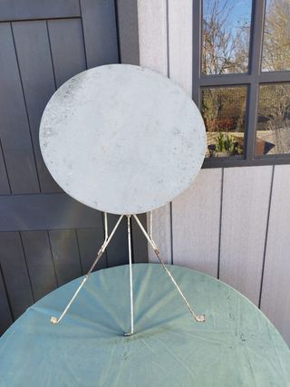 Mesa velador francesa , antigua