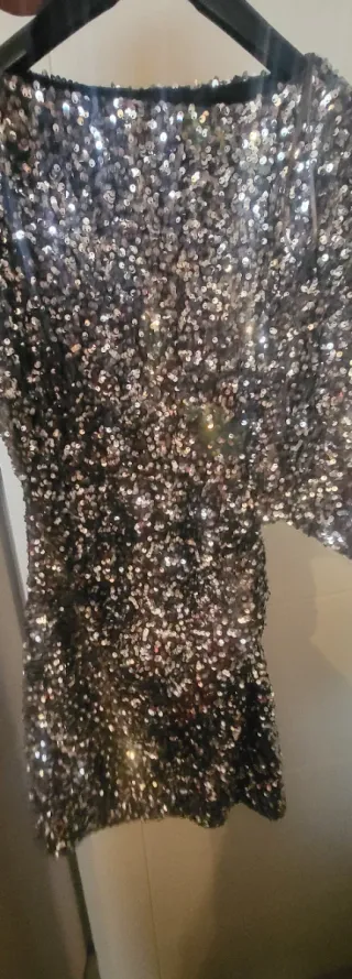 Vestido Zara lentejuelas plateado