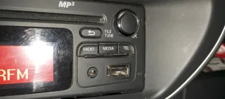 Radio CD MP3 Bluetooth - Kangoo 2 y Mercedes Citan