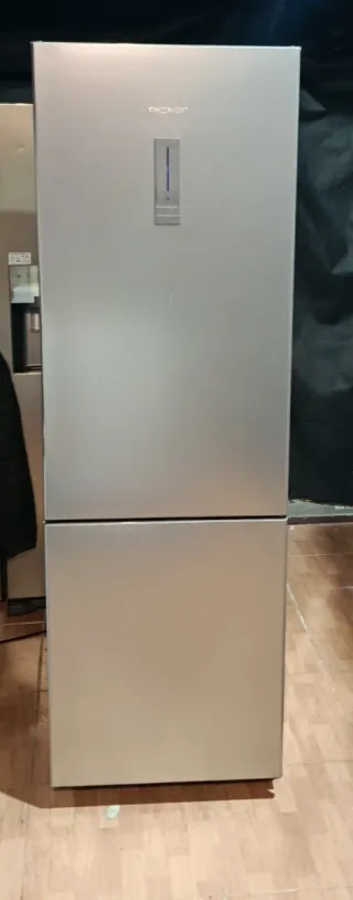 Frigorífico Daewoo 187x60 cm