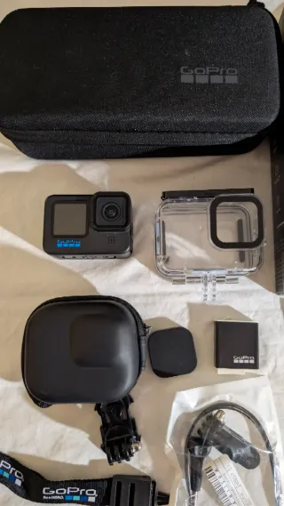 GoPro Hero 11 + Accesorios