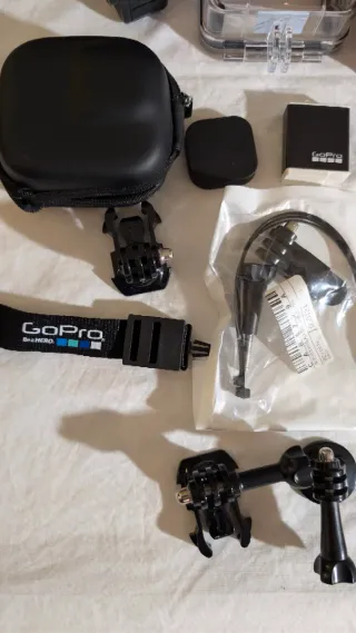 GoPro Hero 11 + Accesorios