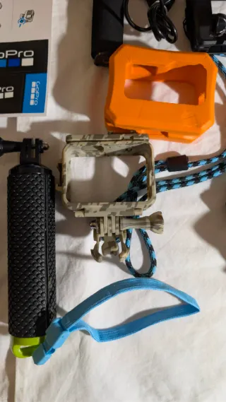 GoPro Hero 11 + Accesorios