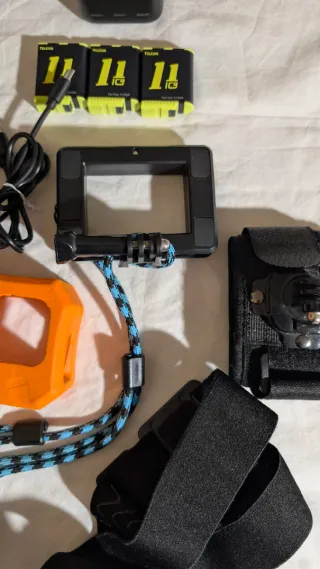 GoPro Hero 11 + Accesorios