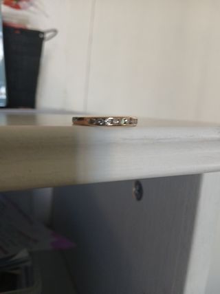 Anillo de oro con diamantes