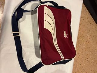 Bolsa de deporte Puma roja