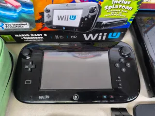 Nintendo Wii U + Mario Kart 8 y Splatoon