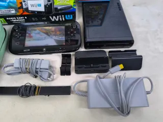 Nintendo Wii U + Giochi e Accessori