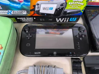 Nintendo Wii U + Giochi e Accessori