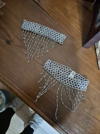 Collar disfraz plateado con flecos