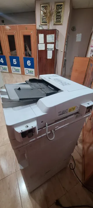 Impresora Canon imageRunner Advance DX C3720i