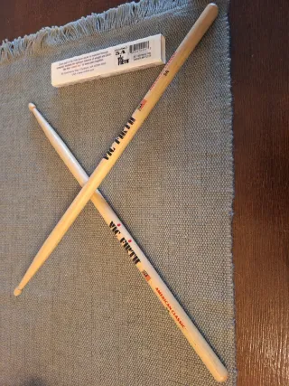 Vic Firth Classic Baquetas de Madera