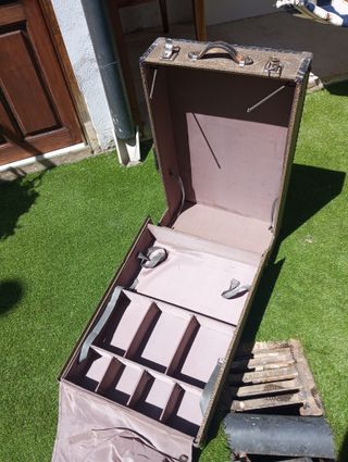 Baúl de viaje antiguo