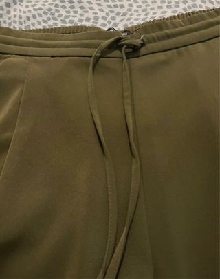 Pantalón verde fluido