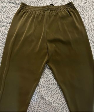 Pantalón verde fluido