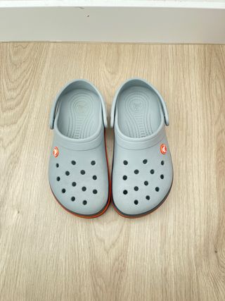 Crocs niño gris T 36/37
