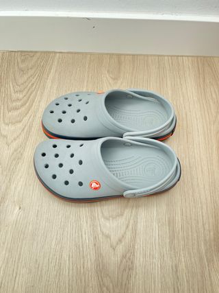 Crocs niño gris T 36/37