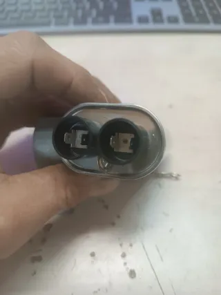 Condensador de alta tensión microondas.