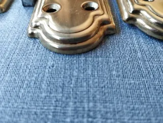 LOTE DE CINCO MANIVELAS DORADAS