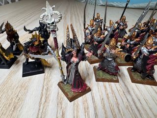 Hechicera Elfos Oscuros Warhammer