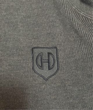 Sudadera Vintage Gris con Logo Escudo