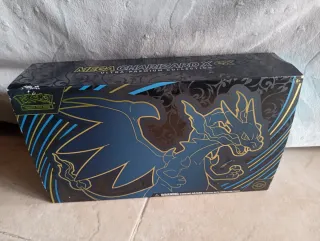 Caja Premium Pokémon Charizard X EX
