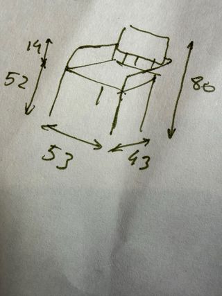 Silla design con reposabrazos en acero y madera